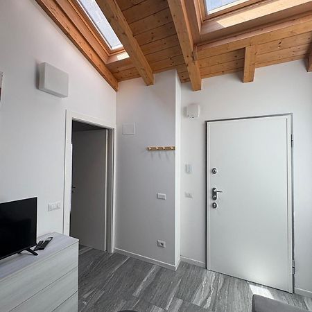 Essential Apartment Сесто-Сан-Джованні Екстер'єр фото